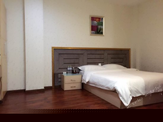 豪华大床间（无窗）