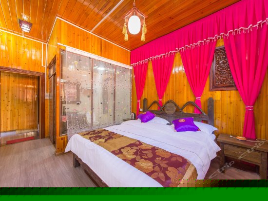 一楼阳光大床房