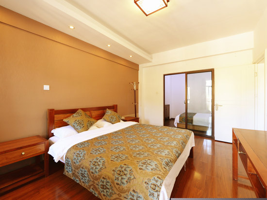 独立阳台山景家庭套房