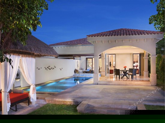 御波苑一居泳池别墅