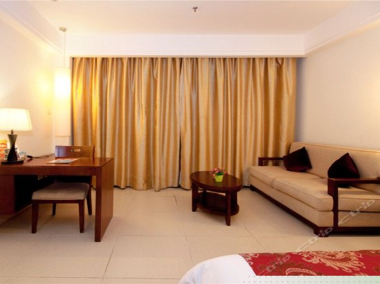 海湾落地大床房