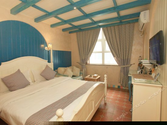 浪漫风情大床房