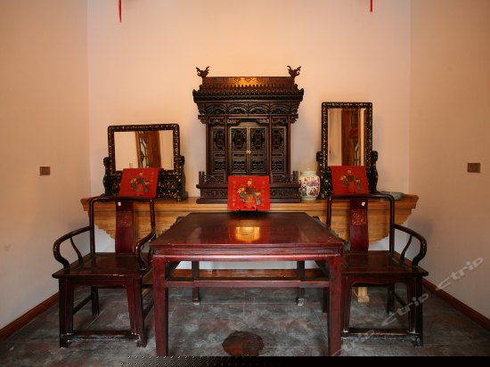 古典红木罗汉床