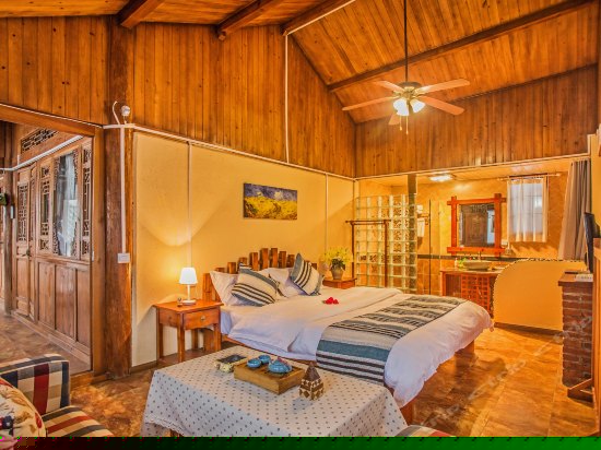 红尘梦豪华大床房