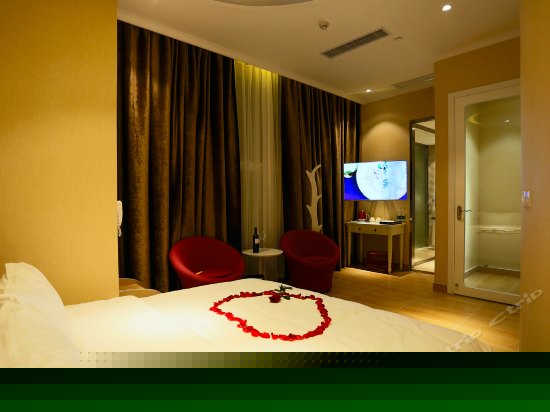 Q1Mini化蝶主题房