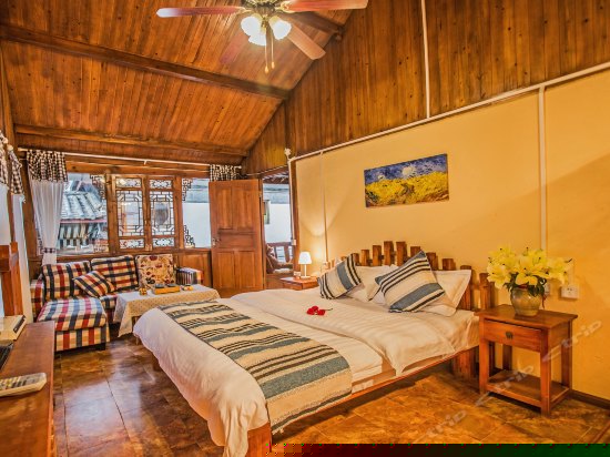 红尘梦豪华大床房