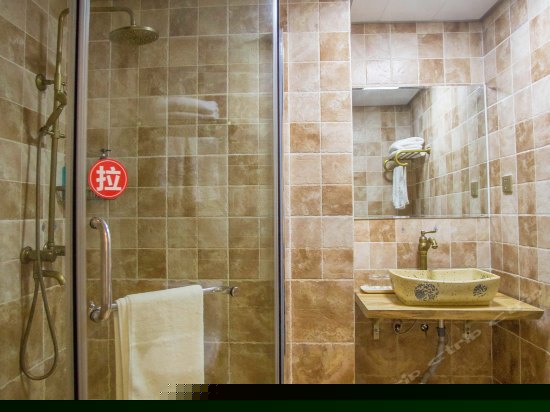 土家木桶大床房-澧水河畔观景房