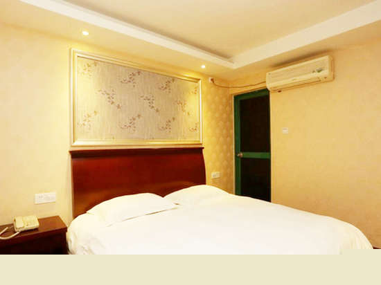 电脑豪华大床房(内宾)