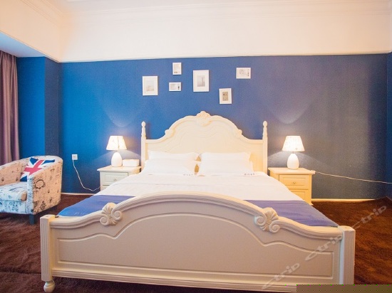 悟空哥特大床房