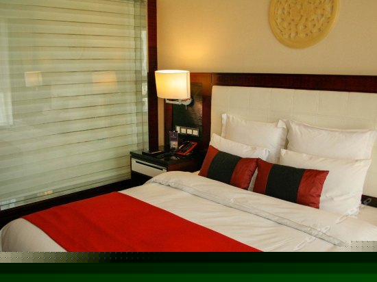 温泉豪华大床房