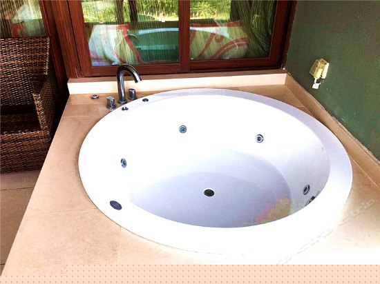 豪华海景套房（大床）