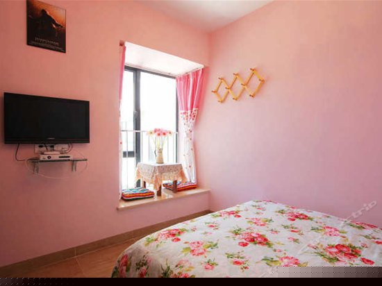 飘窗海景大床房