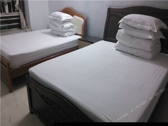 豪华空调电脑双床房