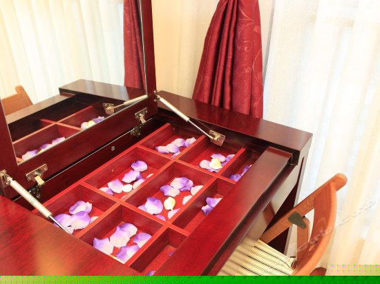 精品商务大床房