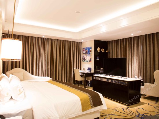 豪华景观大床房