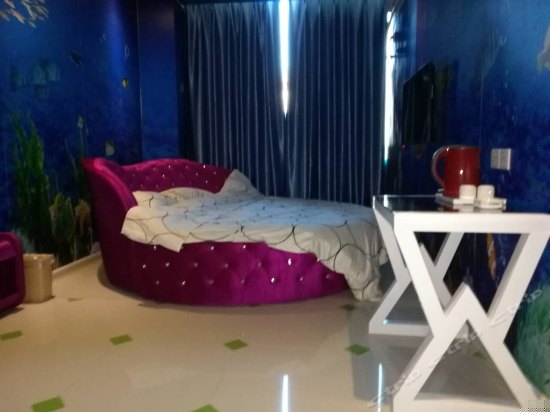 穿越时空主题房