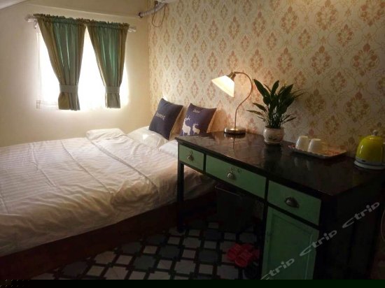 萤火虫阁楼单人间