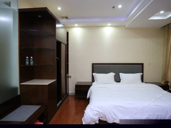 豪华麻将大床房