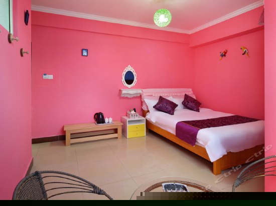 蜜月河景大床房