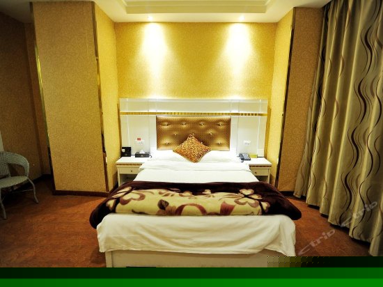 商务时尚大床房