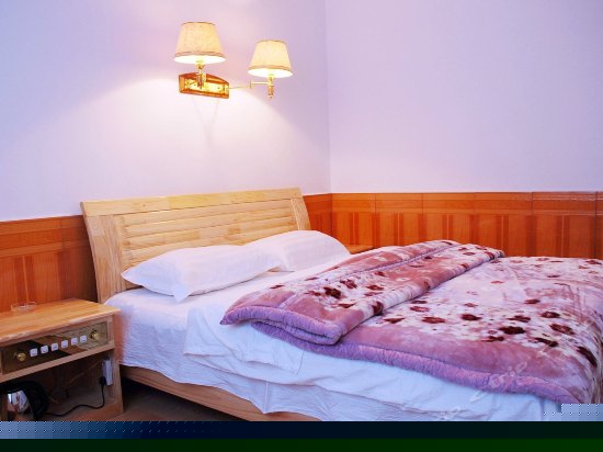 一楼温馨大床房