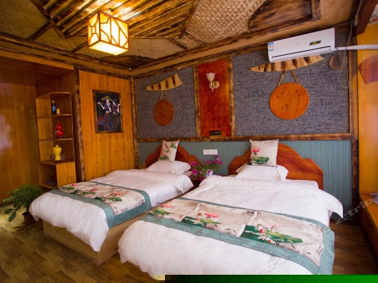 鼓动苗欢双床标间