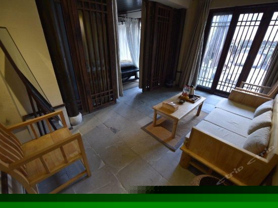 禅修生房（架子大套房）