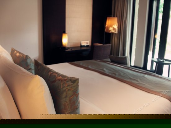 悠澜居泳池别墅