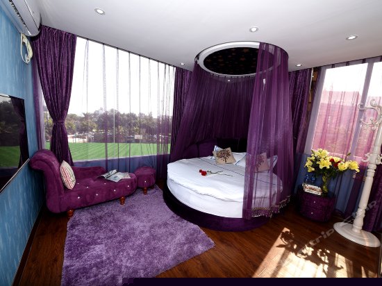 梦幻海景圆床房