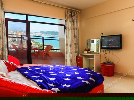 金凤凰海景浪漫圆床房