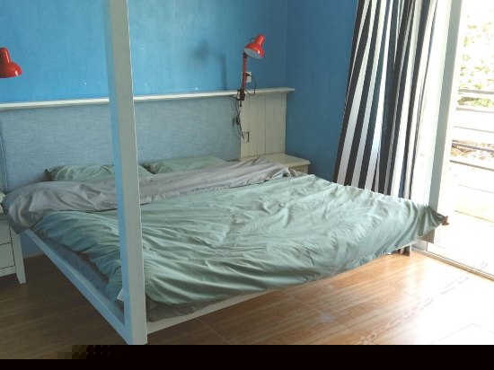 海景悬空大床房