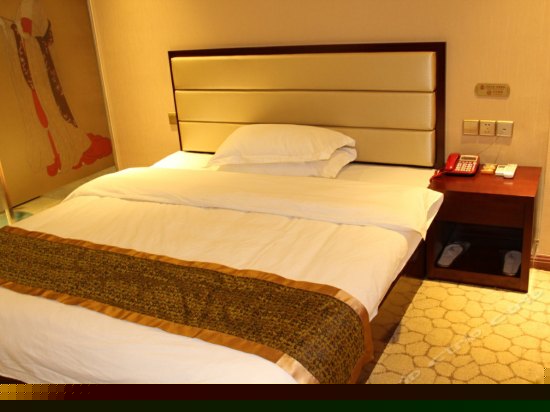 高级豪华大床房