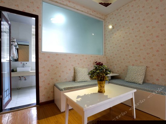 田园主题特价三人间