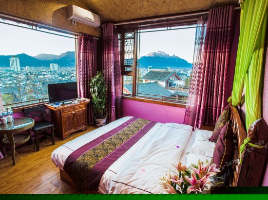 全景复式家庭房