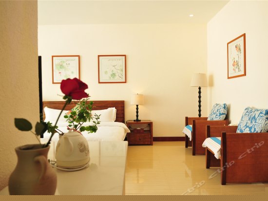 侧面海景大床房