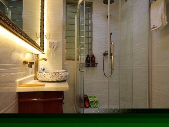 豪华宫廷家庭房