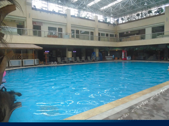 室内游泳池