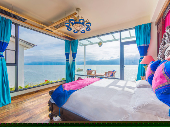 尘外360度海景蜜月超豪华房