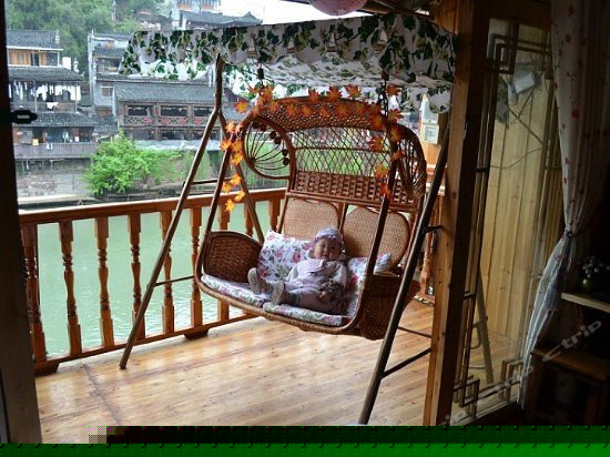 无敌江景标准双人间