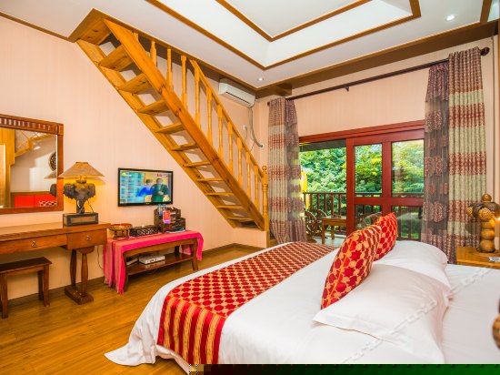 主题阁楼家庭套房