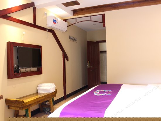 特色江景大床房