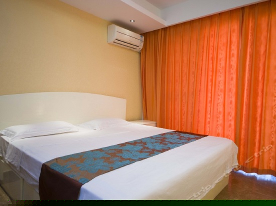 轻奢池景大床房