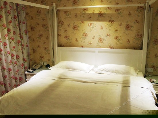 迷你摩登主题房