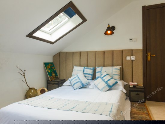 榻榻米艺术星空房黛蓝