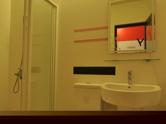 男女混住宿舍（床位房）