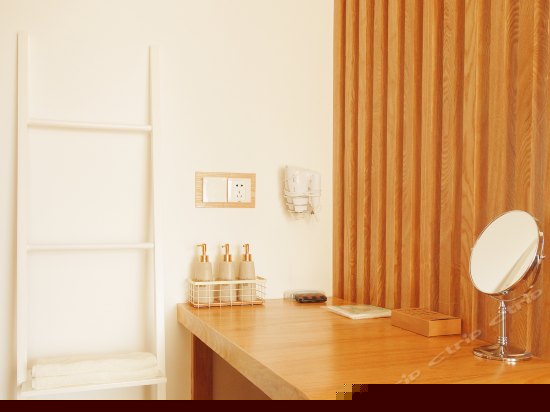 豪华山景大床房