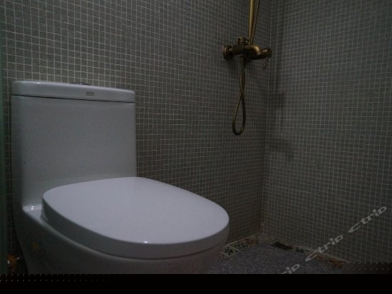 山景阳台大床房