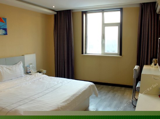 经济大床房（无窗）