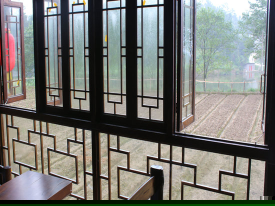 朱楼翠阁观景房