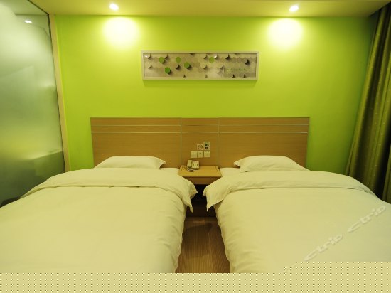 时尚双床房